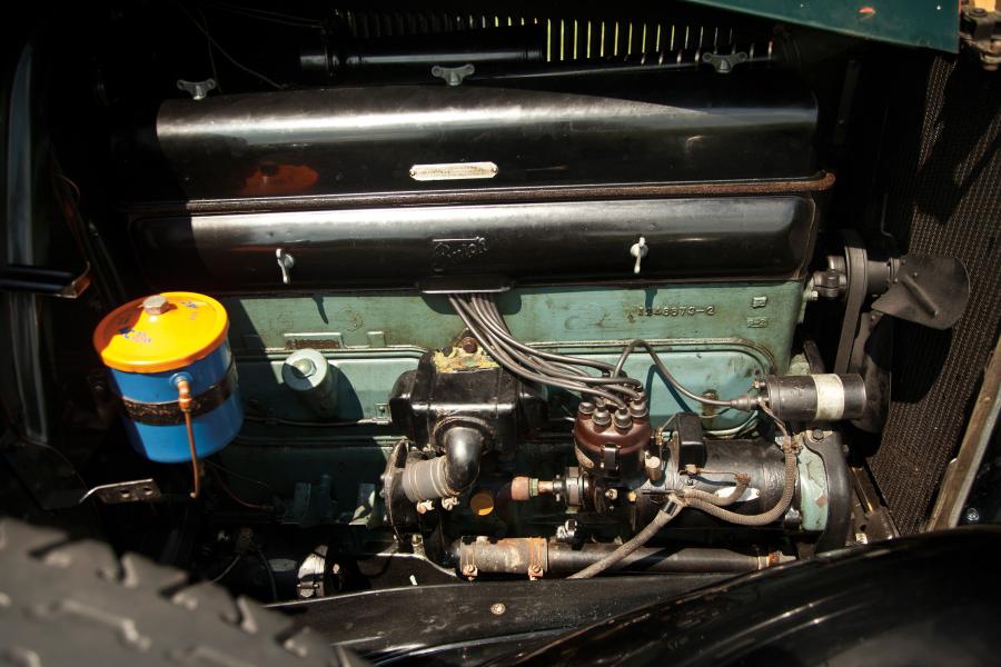  Buick Series 90 7-Passenger Phaeton 1931 года  (фото 5 из 19)